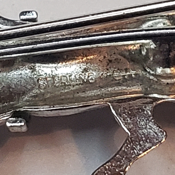 Horse and Chariot Sterling Silver Pin - Vintage - Picture 11 of 11